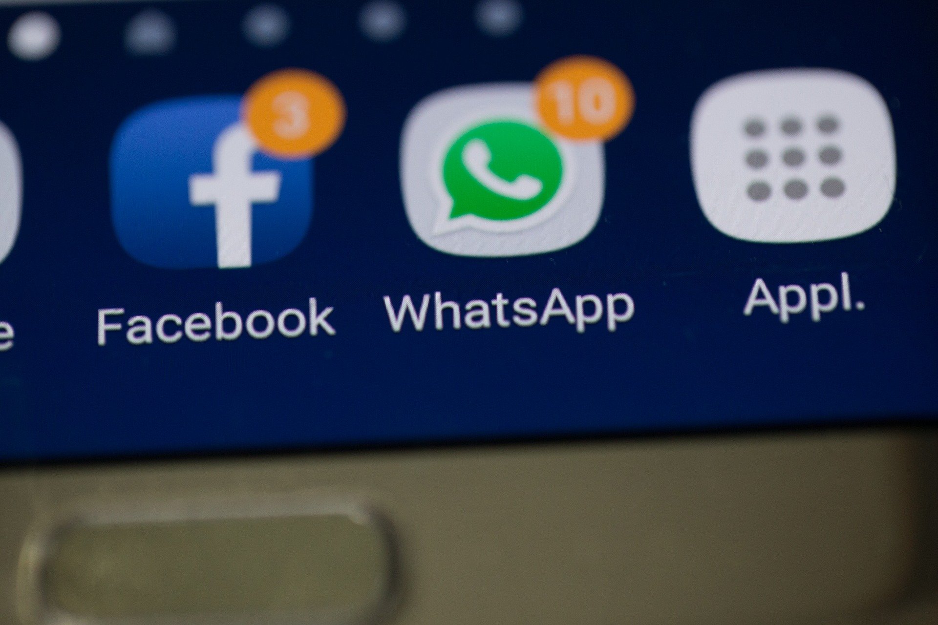 social media 3574310 1920