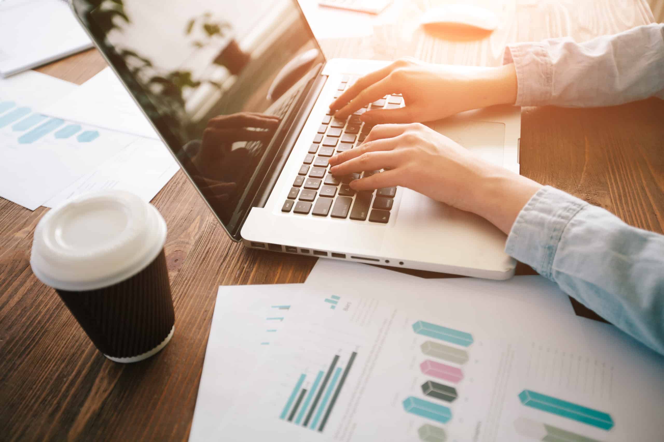 Educacao financeira para os colaboradores como o RH pode ajudar scaled