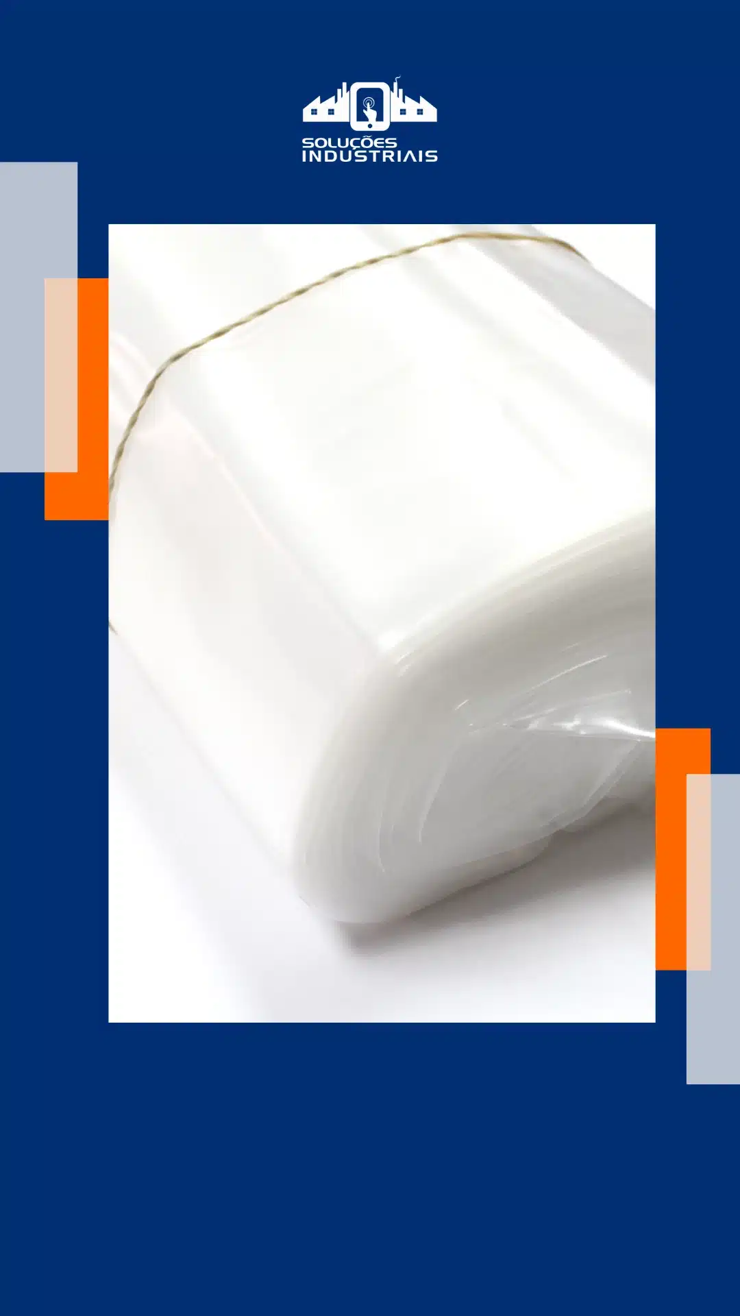 Imagem de sacos plásticos transparentes enrolados, ideal para uso industrial e comercial. Conheça tudo sobre sacos plásticos e suas aplicações.