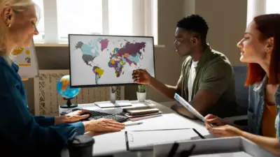 reuniao equipe mapa mundial ambiente trabalho