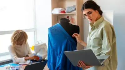 atelie de moda costureira roupa manequim