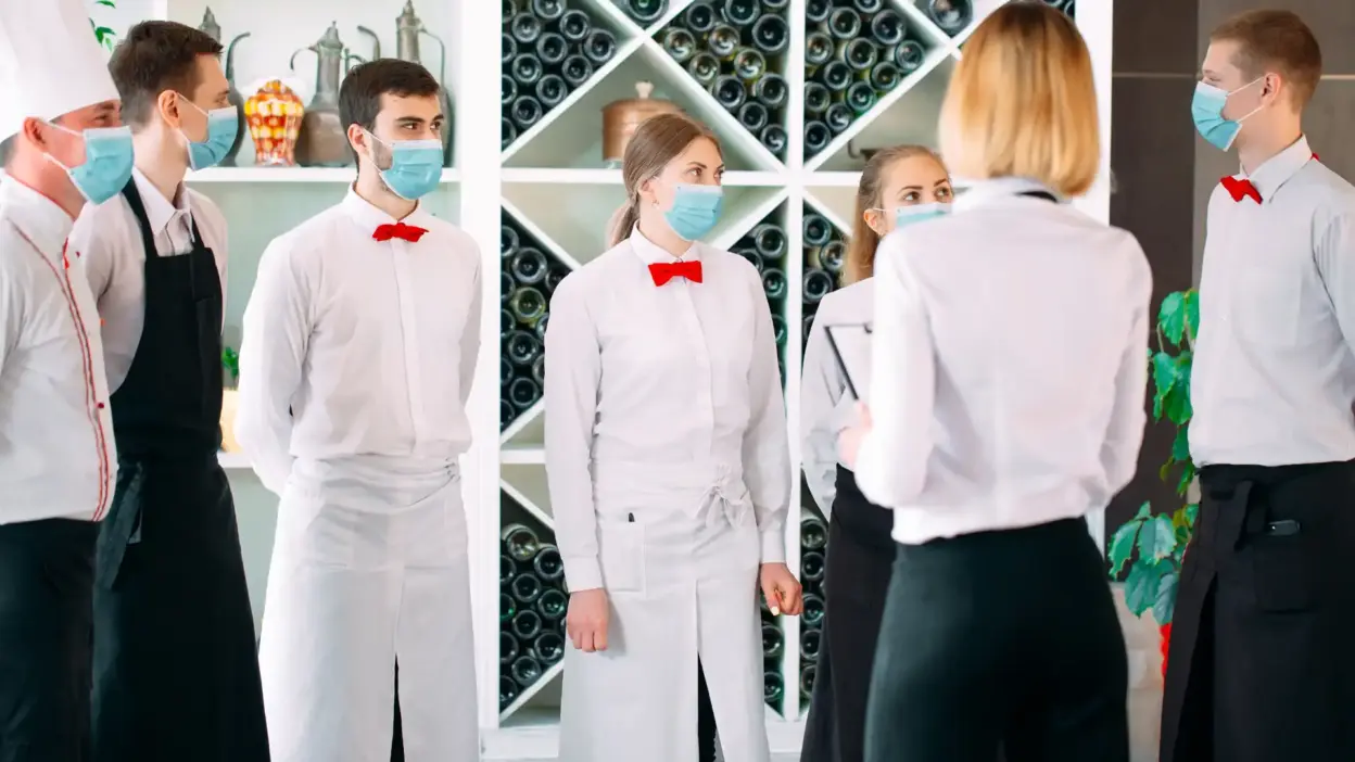 Combinar Uniformes, Buffet e Decoração