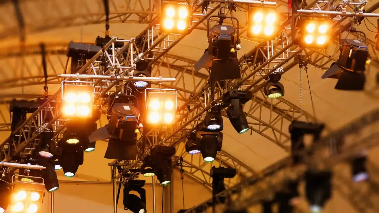 logística industrial na montagem