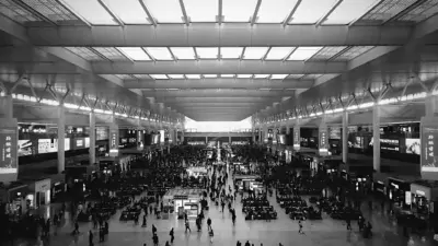 terminal aeroporto movimento