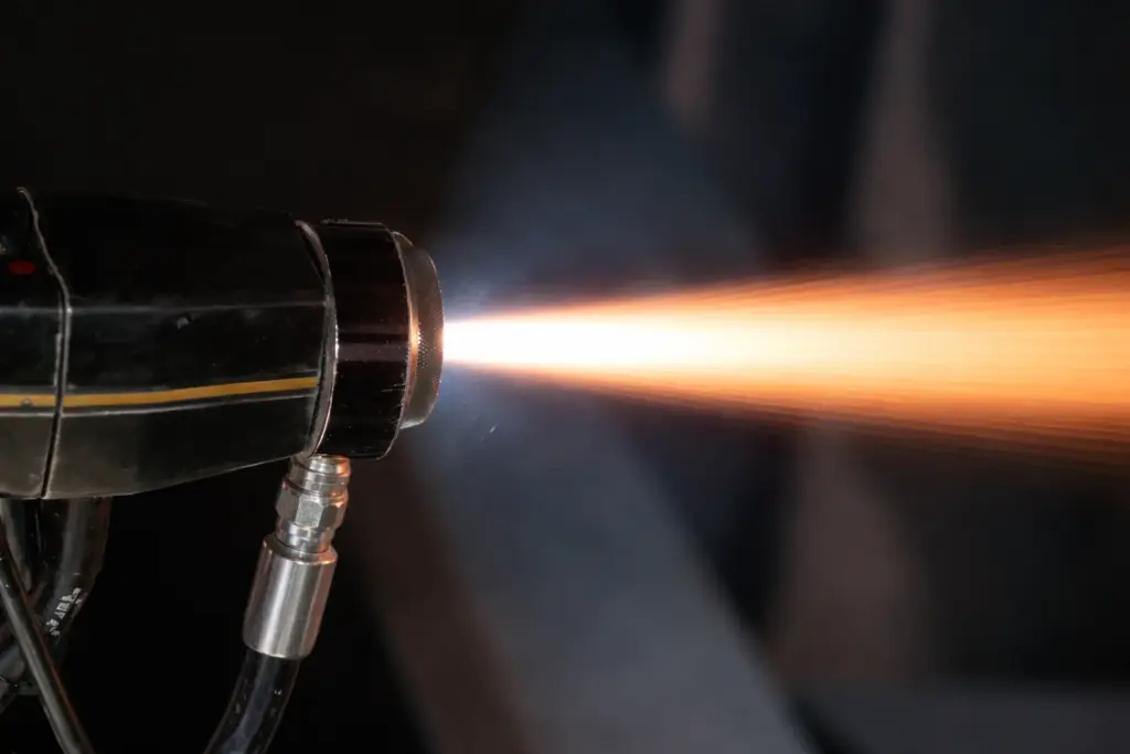 Máquina De Aspersão Térmica: o que é essa tecnologia? 2 aspersao termica closeup