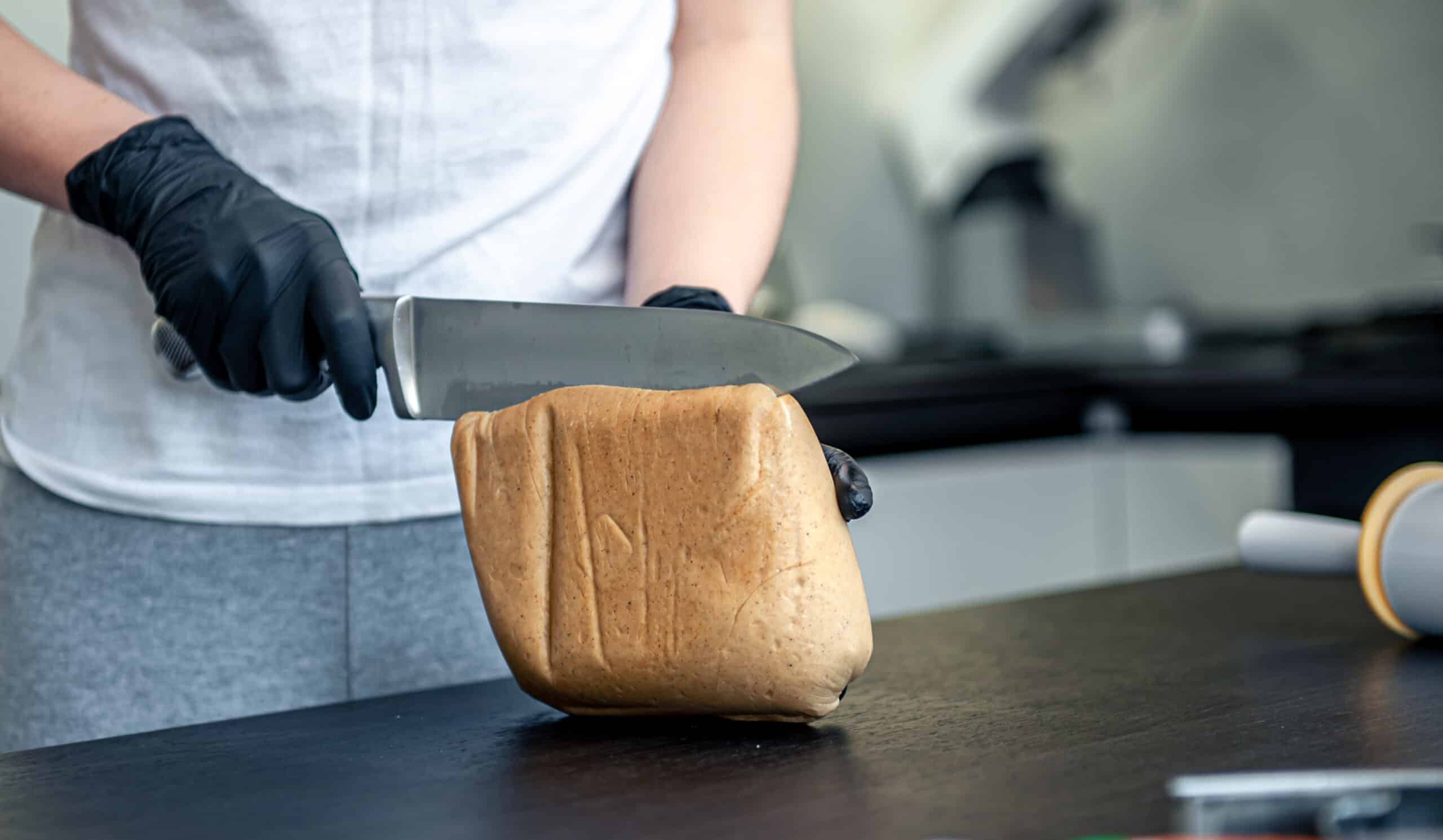 O Que a Afiação de Facas Industriais Tem a Ver com a Experiência do Consumidor?