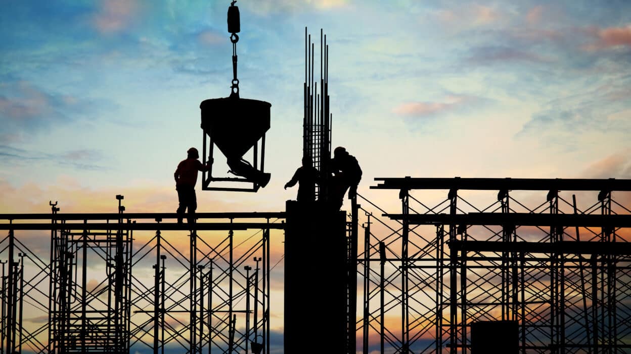 Uma infraestrutura industrial eficiente sustenta grandes empreendimentos com segurança, produtividade e crescimento sustentável.