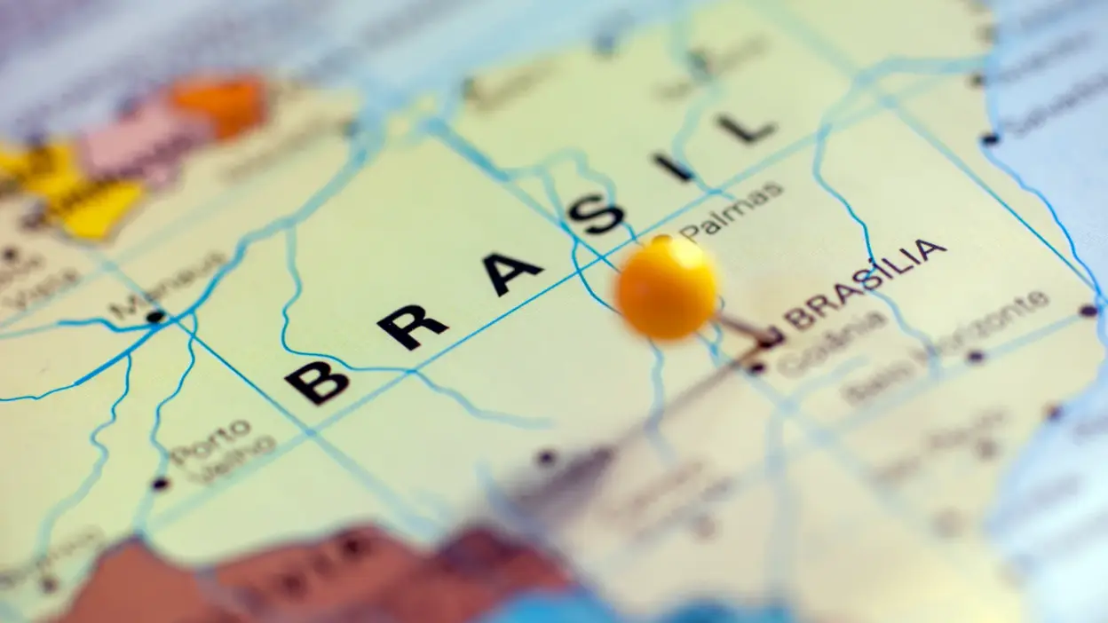 mapa do brasil com alfinete em roraima