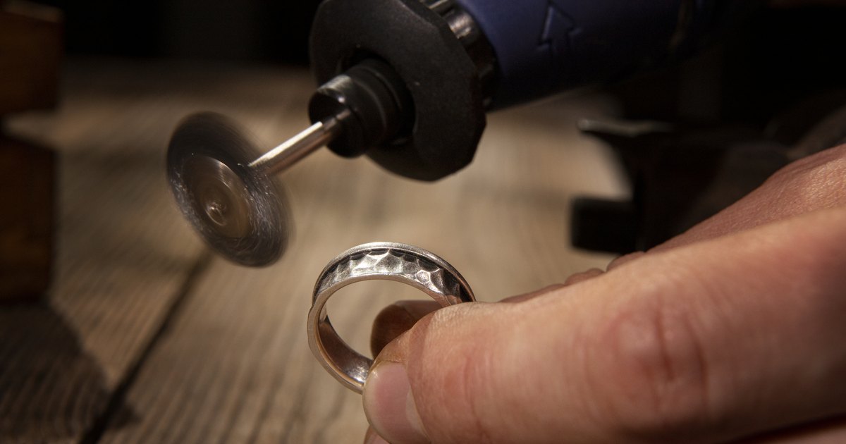 Acessórios para micro retífica: qual usar em cada material